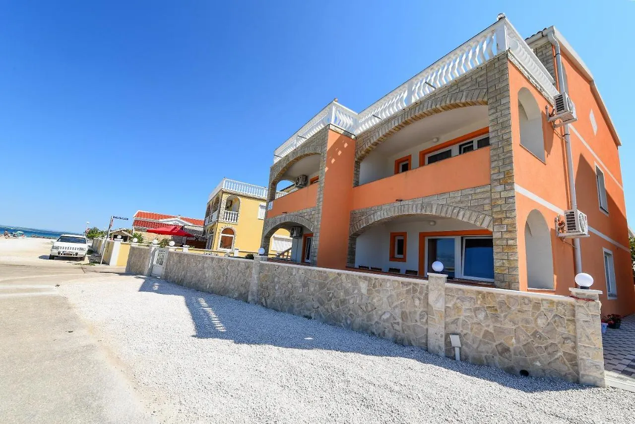 Apartmani Por Vir Croatia