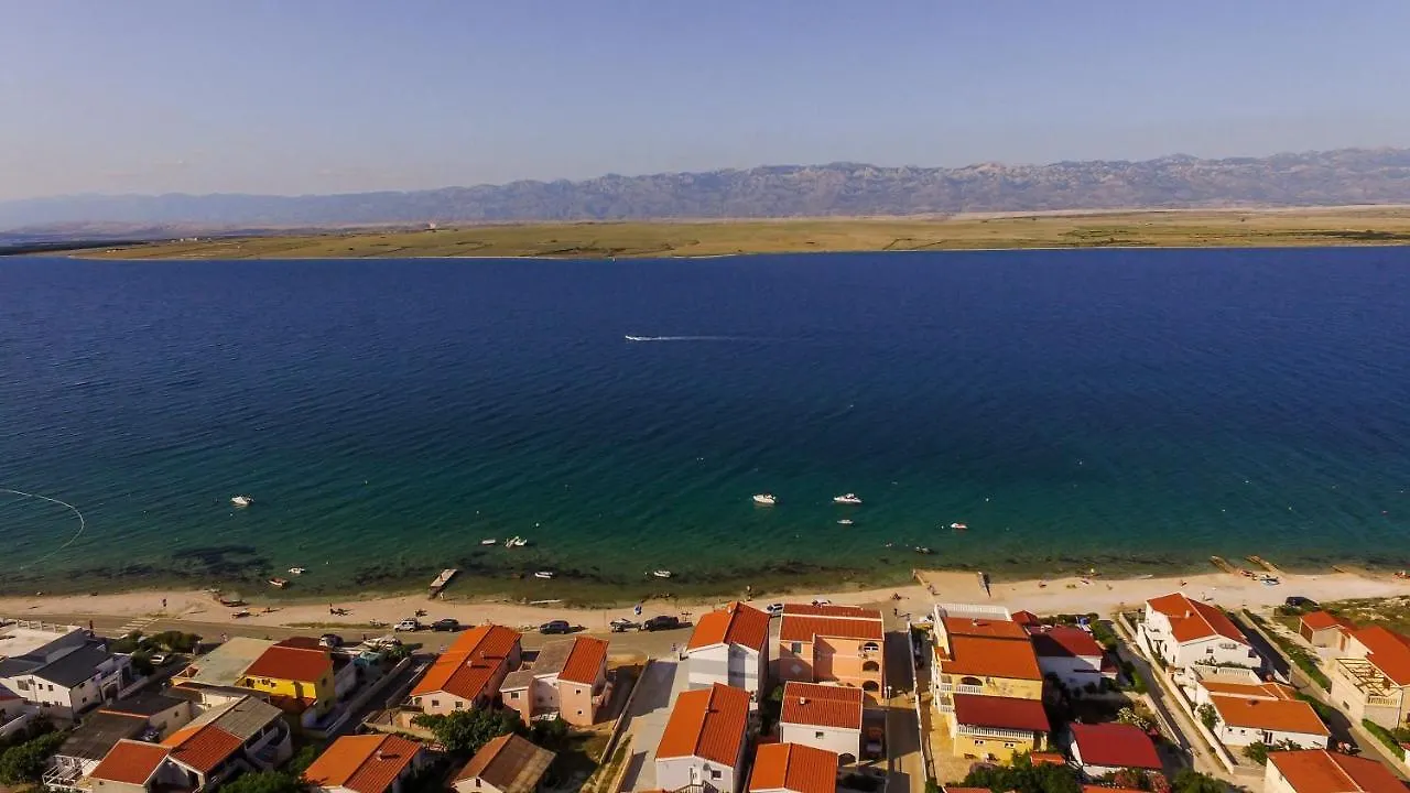 Διαμέρισμα Apartmani Por Vir