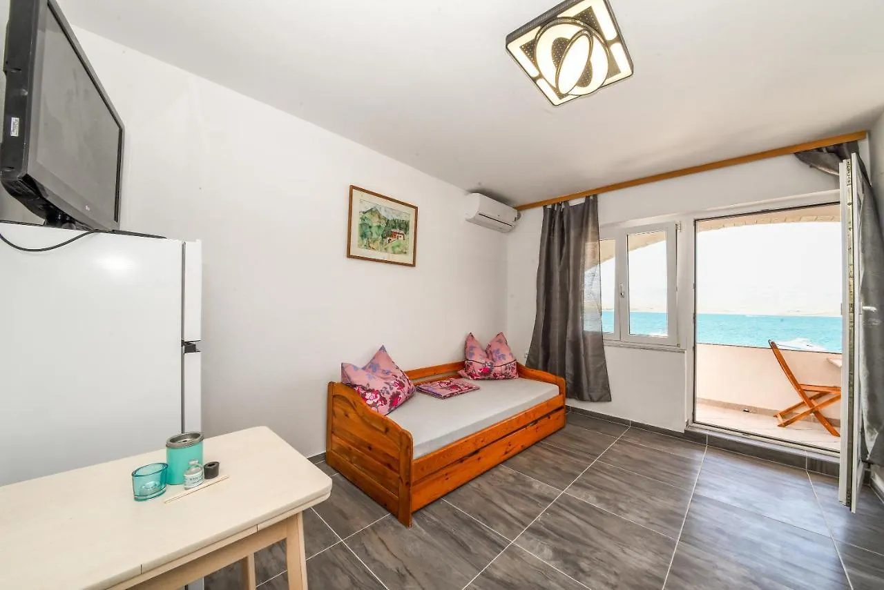 Apartmani Por Vir